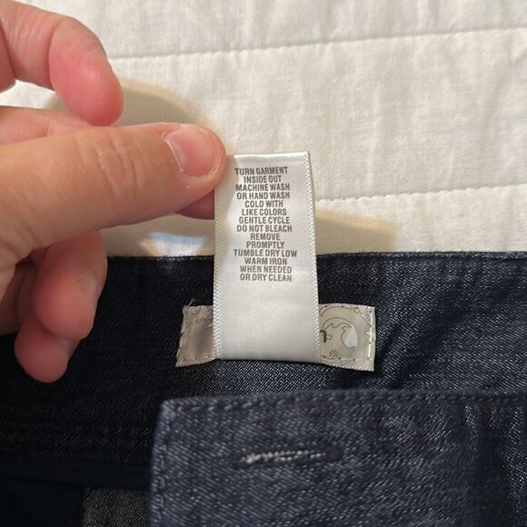 DB 16 Dark Blue Wash Three Button Side Hem Two Button Waist Capri Jeans - Picture 13 of 14